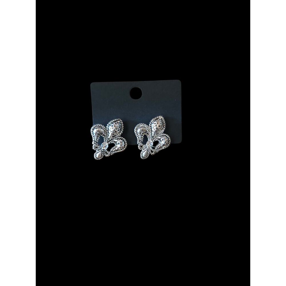 Gray fleur de lis earrings